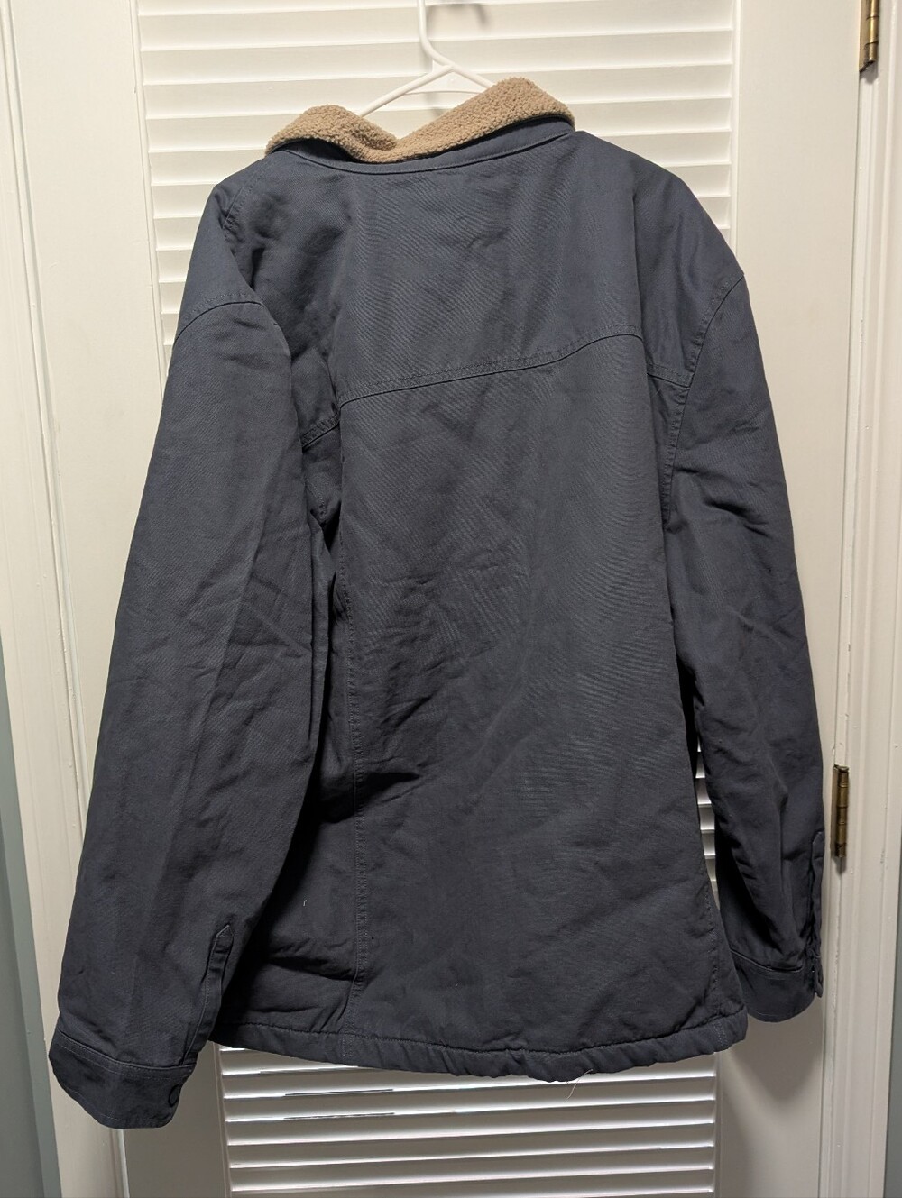 Hurley Gray Jacket with Tan Sherpa Collar - Picture 5 of 7